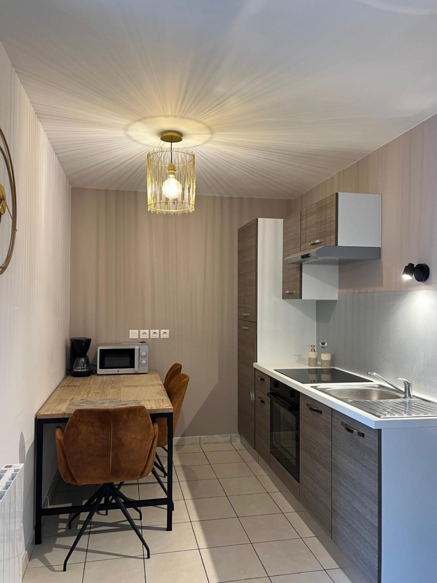 Appartement Disneyland Idealement Situe เซร์ริส ภายนอก รูปภาพ